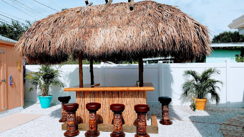 Suncoast Tiki Huts | 11316 Echo View Dr, Odessa, FL 33556, USA | Phone: (800) 984-5448