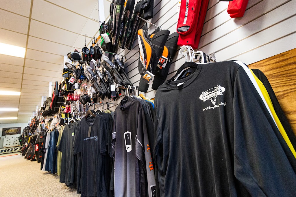 Barretts Bowhunting | 257 E 14th St, Elmira Heights, NY 14903, USA | Phone: (607) 733-7773