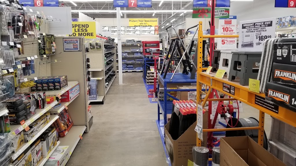 Harbor Freight Tools | 1663 W Henderson St Suite 4, Cleburne, TX 76033, USA | Phone: (817) 774-4111