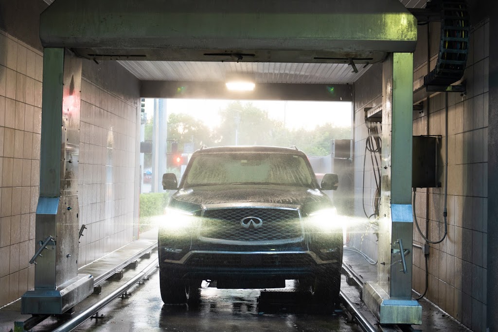 Fishhawk Finish Line Car Wash | 5603 Lithia Pinecrest Rd, Lithia, FL 33547, USA | Phone: (248) 885-5271