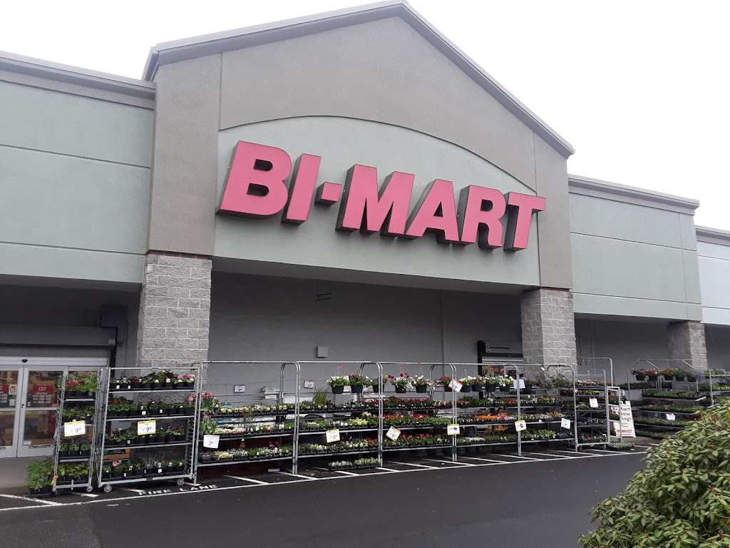 Bi-Mart Membership Discount Stores | 20000 Clackamas Hwy, SE Hwy 212, Damascus, OR 97089, USA | Phone: (503) 558-1415