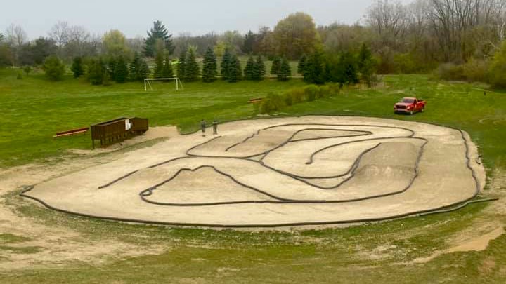 River Bends RC Track | 4550 River Bends Dr, Shelby Township, MI 48317 | Phone: (586) 731-0300