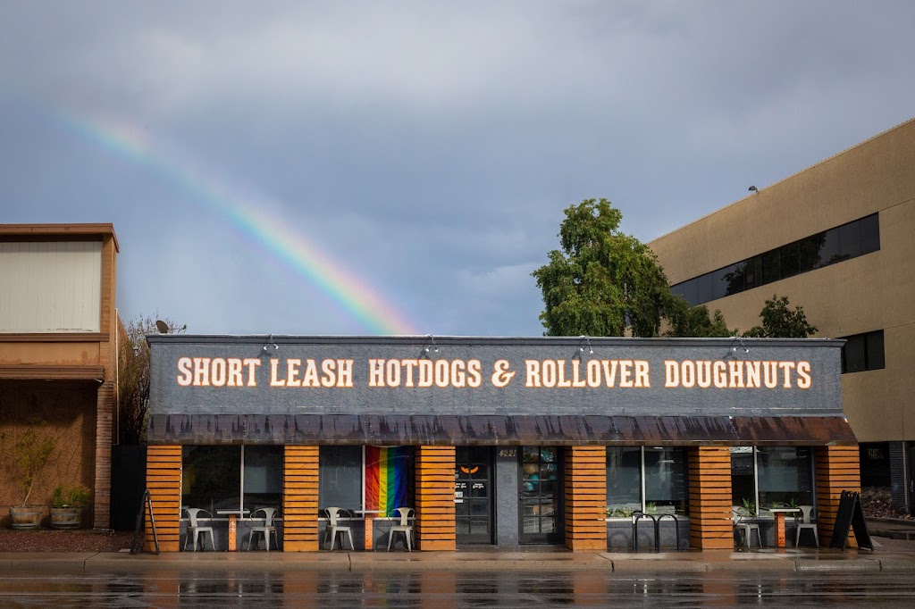 Short Leash Hotdogs & Rollover Doughnuts | 4221 N 7th Ave, Phoenix, AZ 85013, USA | Phone: (602) 795-2193