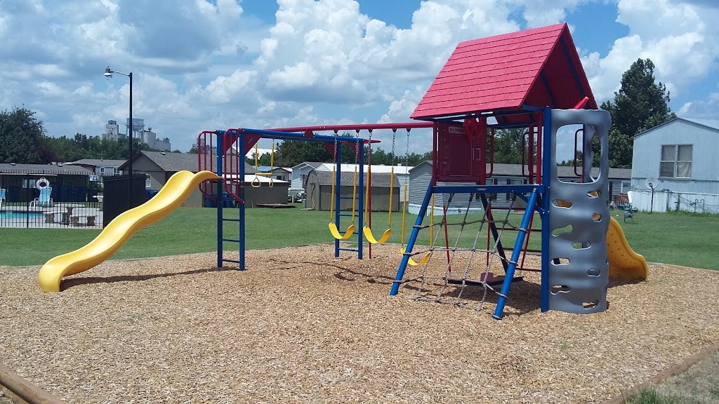 El Reno Village | 1501 S Rock Island Ave, El Reno, OK 73036, USA | Phone: (405) 262-6422