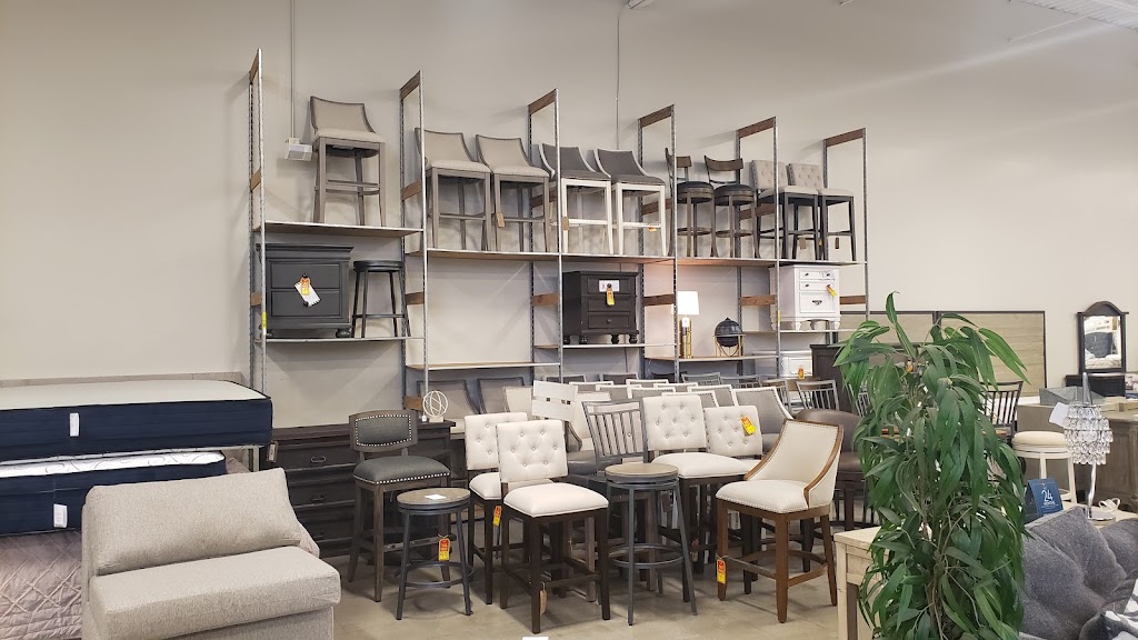 Furniture Market Warehouse | 1330 E Dixie Dr, Asheboro, NC 27203, USA | Phone: (336) 318-1098