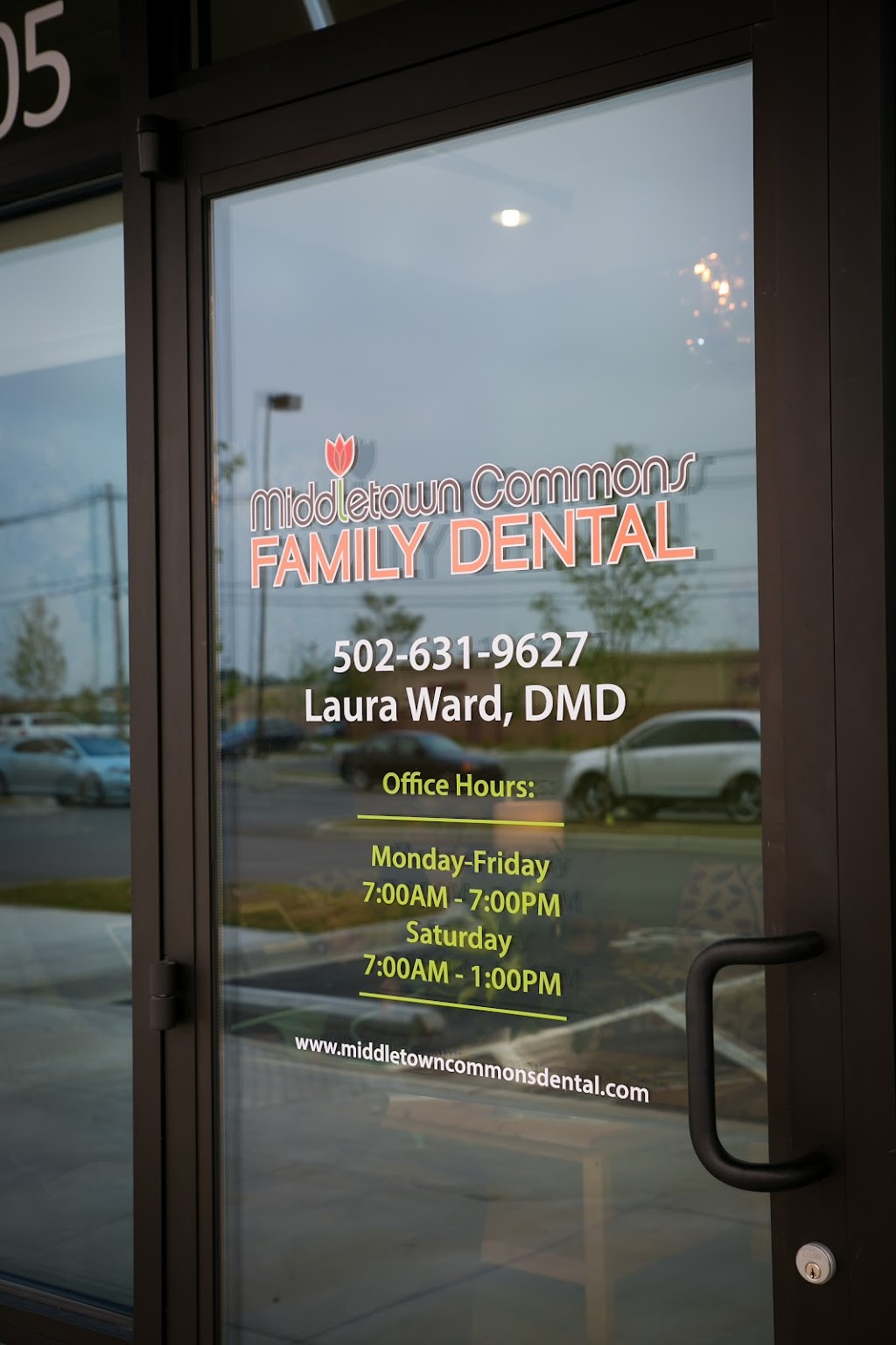 Middletown Commons Family Dental | 13301 Shelbyville Rd Ste 105, Louisville, KY 40223, USA | Phone: (502) 631-9627