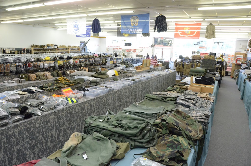 C & T Military Surplus | 1375 N Wilson Rd, Radcliff, KY 40160, USA | Phone: (270) 352-0977