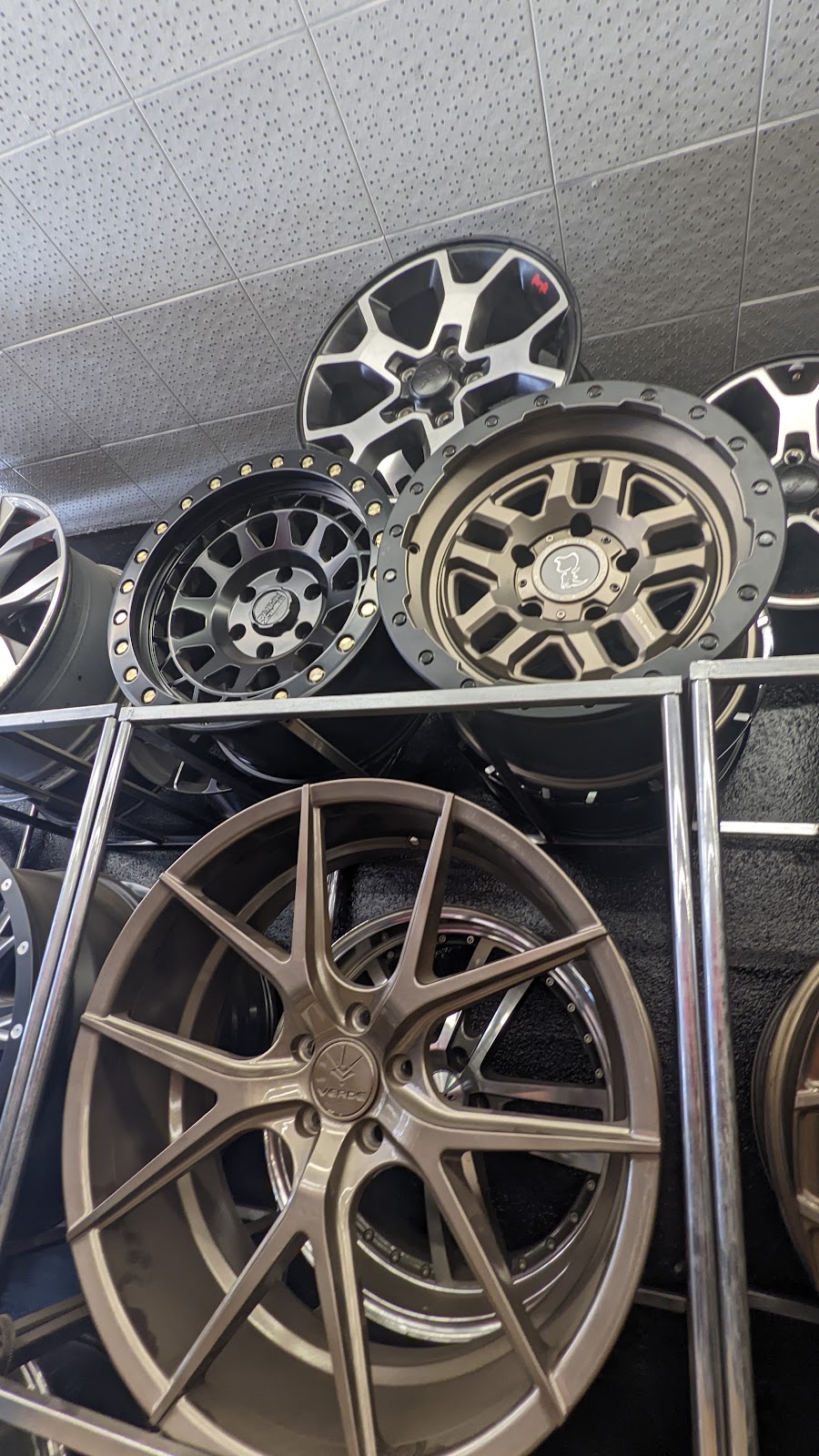 TIRE AND WHEEL MART | 24087 Mission Blvd, Hayward, CA 94544, USA | Phone: (510) 581-2200