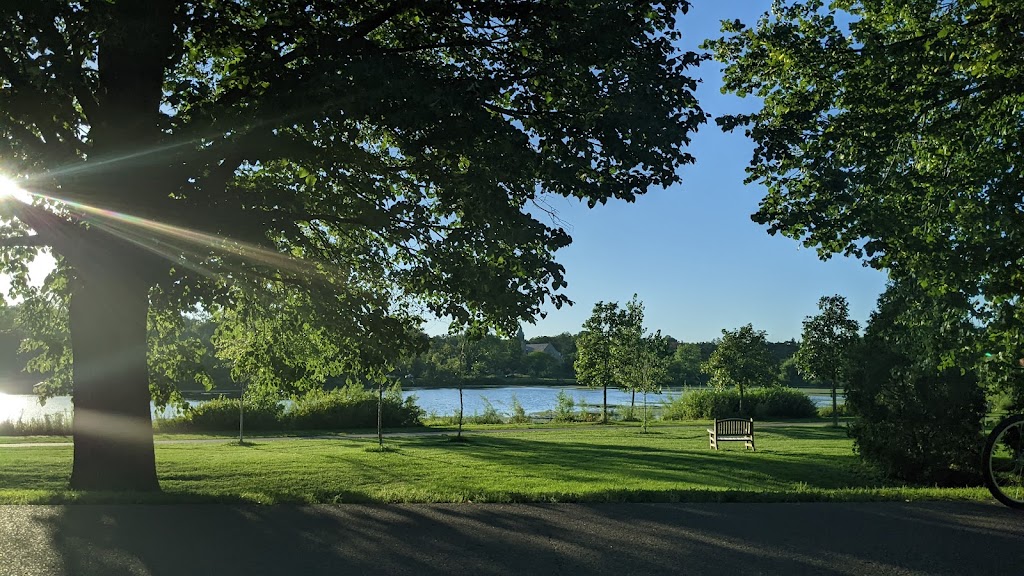 Lake of the Isles Park | 2500 Lake of the Isles Pkwy E, Minneapolis, MN 55405, USA | Phone: (612) 230-6400