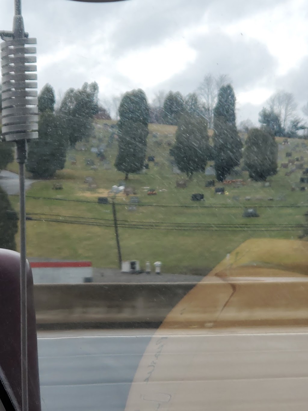 Holy Souls Cemetery | 4772 Campbells Run Rd, Pittsburgh, PA 15205, USA | Phone: (724) 695-2999