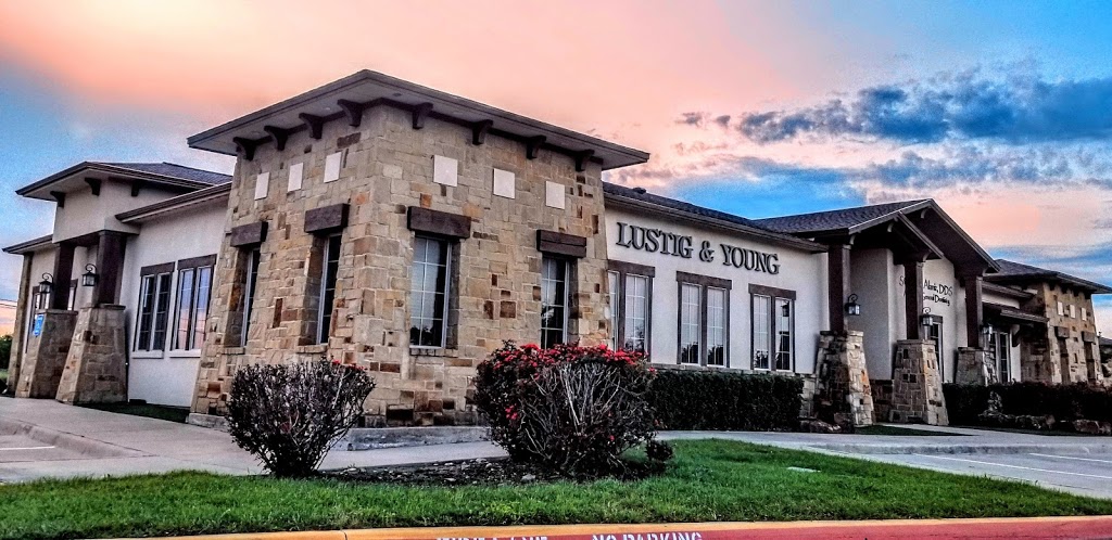 Lustig & Young Orthodontics | 570 FM156 #200, Haslet, TX 76052 | Phone: (817) 514-1717