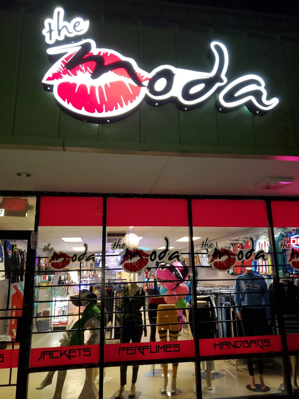 The Moda | 1303 W Buckingham Rd, Garland, TX 75040, USA | Phone: (214) 402-5547