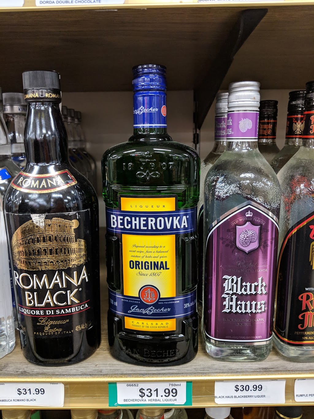 Skillman Wine & Liquor | 1325 US-206, Skillman, NJ 08558, USA | Phone: (609) 924-0900