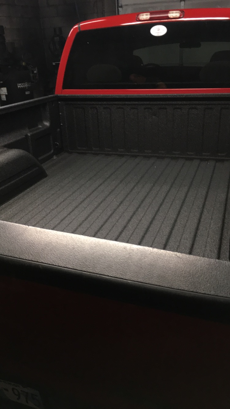 RoadRunner Bedliners & Accessories | 611 Highland Pkwy, Norman, OK 73069 | Phone: (405) 360-8611