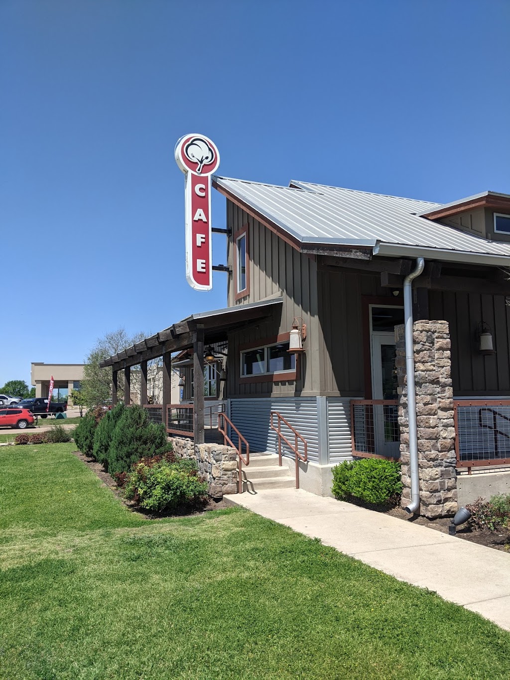 Cotton Patch Cafe | 706 I-45, Ennis, TX 75119, USA | Phone: (972) 875-8591