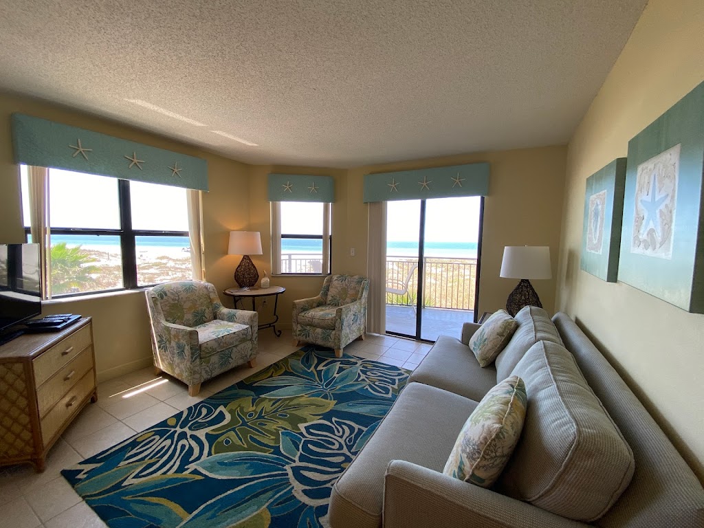 Vistas On the Gulf | 4000 Gulf Blvd, St Pete Beach, FL 33706, USA | Phone: (727) 367-2006