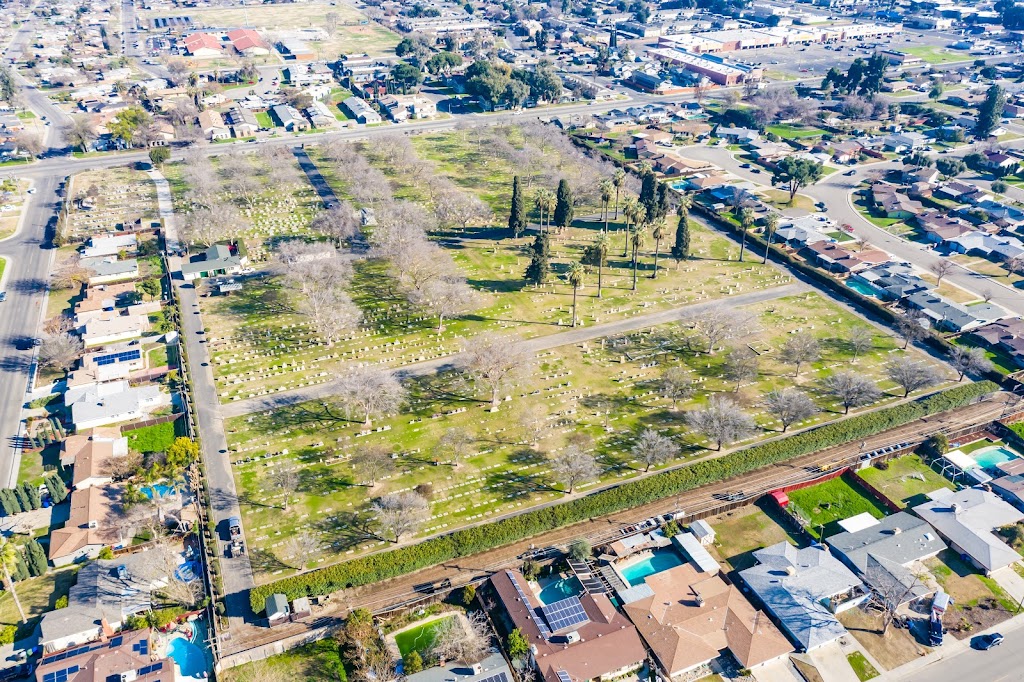 Lemoore Cemetery District Office | 9660 18th Ave, Lemoore, CA 93245, USA | Phone: (559) 924-0101