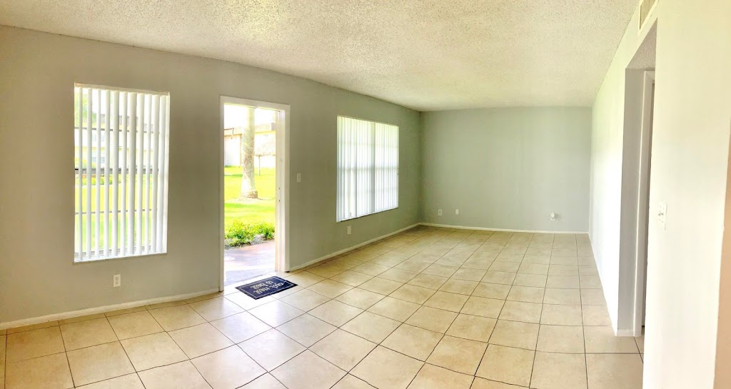 Lauder Ridge Garden Apartments | 5600 SW 12th St, North Lauderdale, FL 33068, USA | Phone: (954) 971-0345