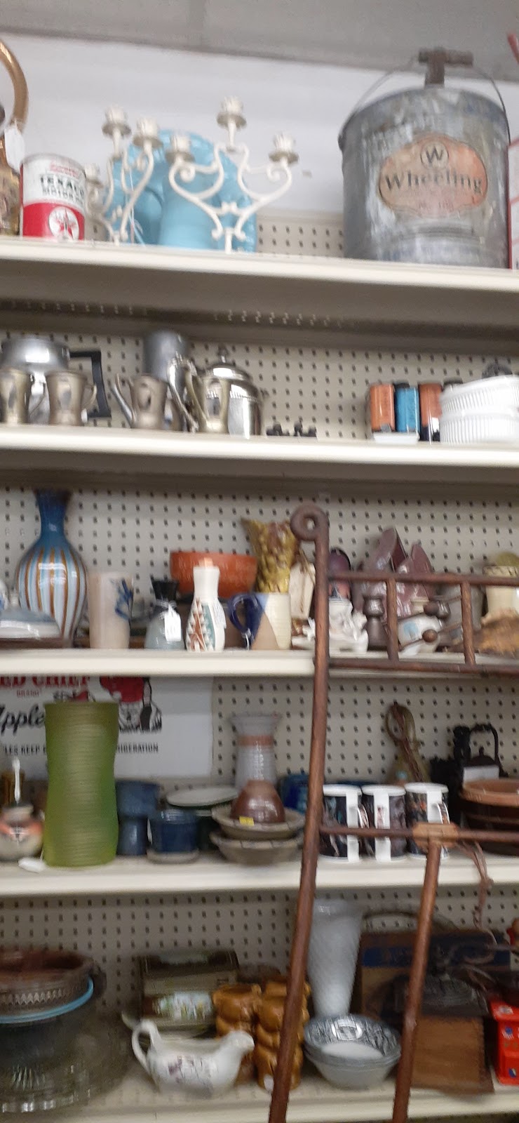 Remsen Street Flea Market - Cohoes | 57 Remsen St, Cohoes, NY 12047, USA | Phone: (518) 522-0462