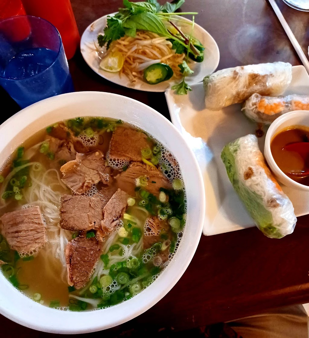 Phở Avina | 4920 W Thunderbird Rd, Glendale, AZ 85306, USA | Phone: (602) 439-2547