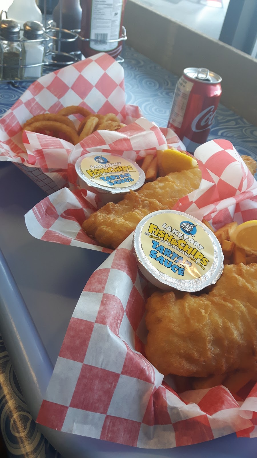 Lakeport Fish & Chips | 8214 Lundys Ln, Niagara Falls, ON L2H 1H1, Canada | Phone: (905) 357-3232