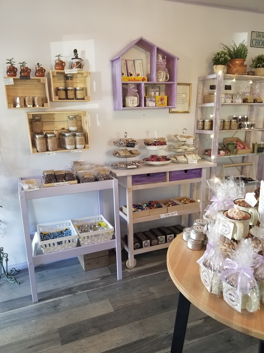 Juliantla Chocolate Boutique | 2608 B St, Julian, CA 92036, USA | Phone: (760) 527-3271