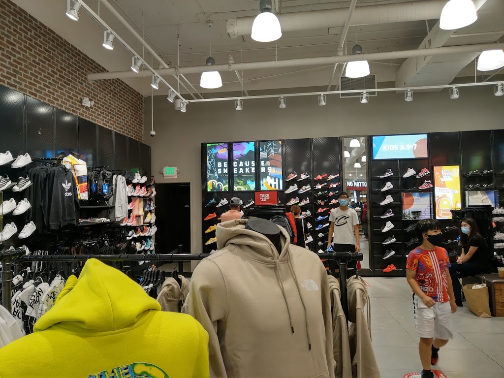 Foot Locker | 400 S Baldwin Ave Suite 342L, Arcadia, CA 91007, USA | Phone: (626) 446-2816