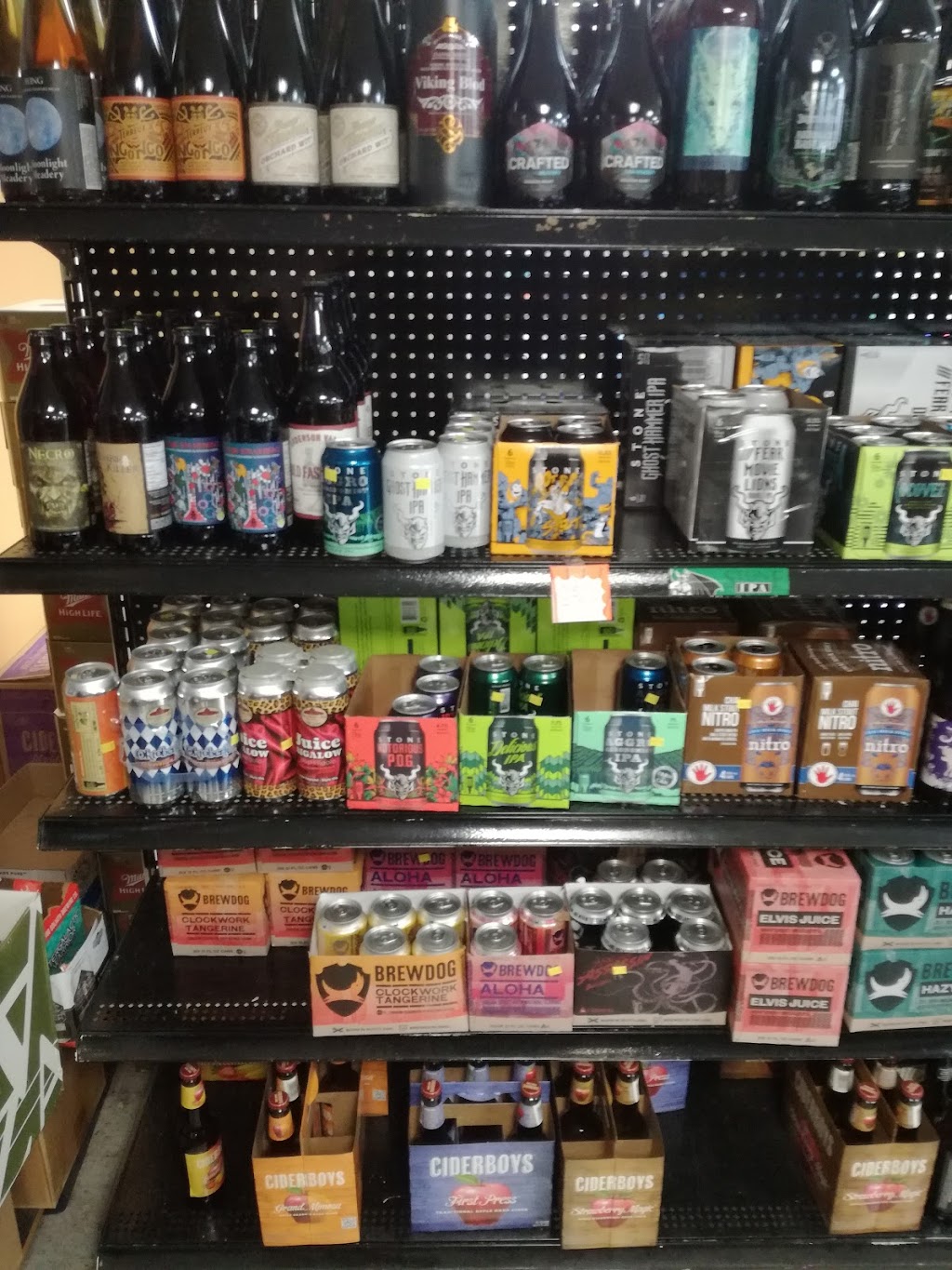 Duneside Liquors of Portage | 2681 Willowcreek Rd, Portage, IN 46368 | Phone: (219) 763-7330