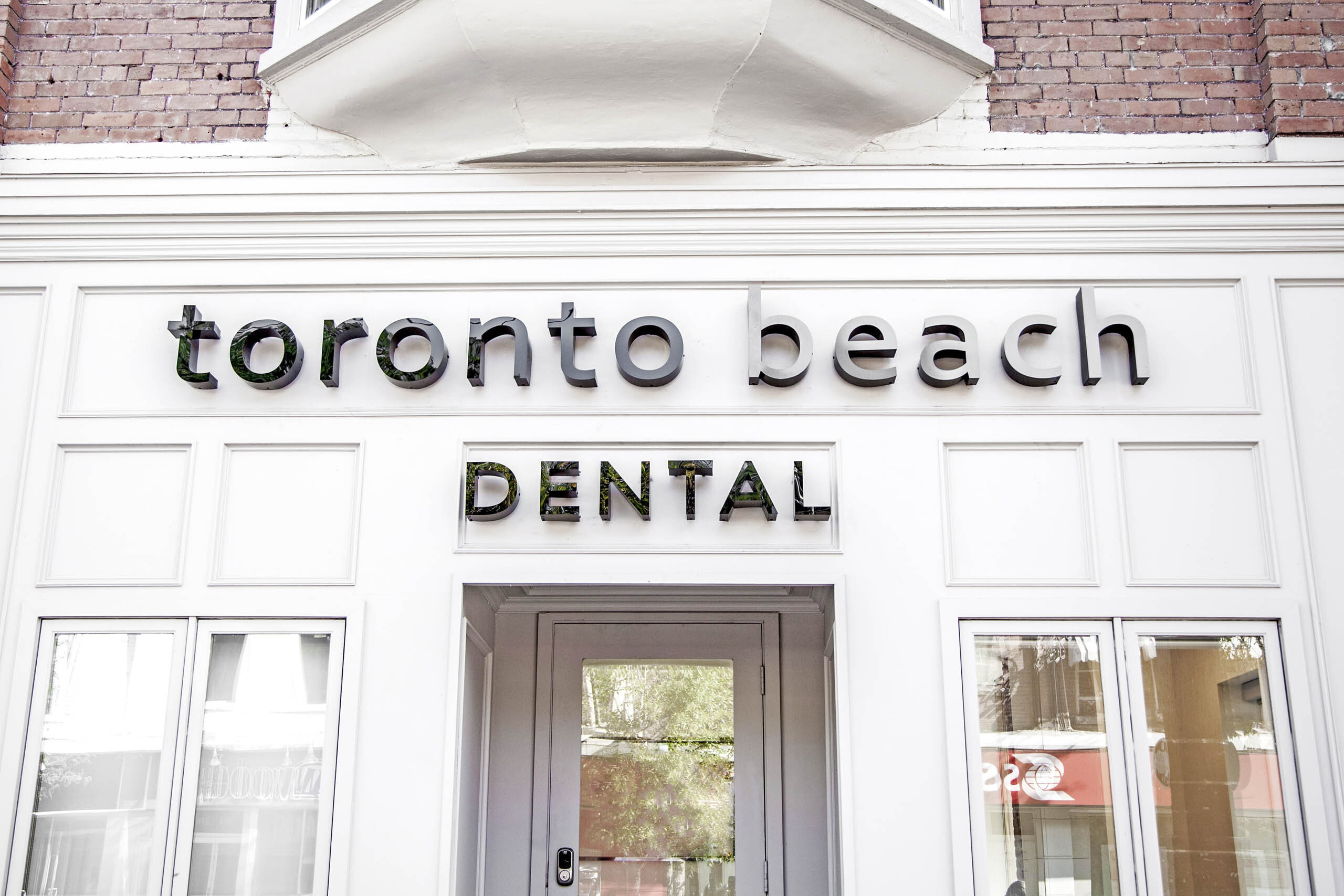 Toronto Beach Dental | 2205 Queen St E, Toronto, ON M4E 1E8, Canada | Phone: (416) 699-0501