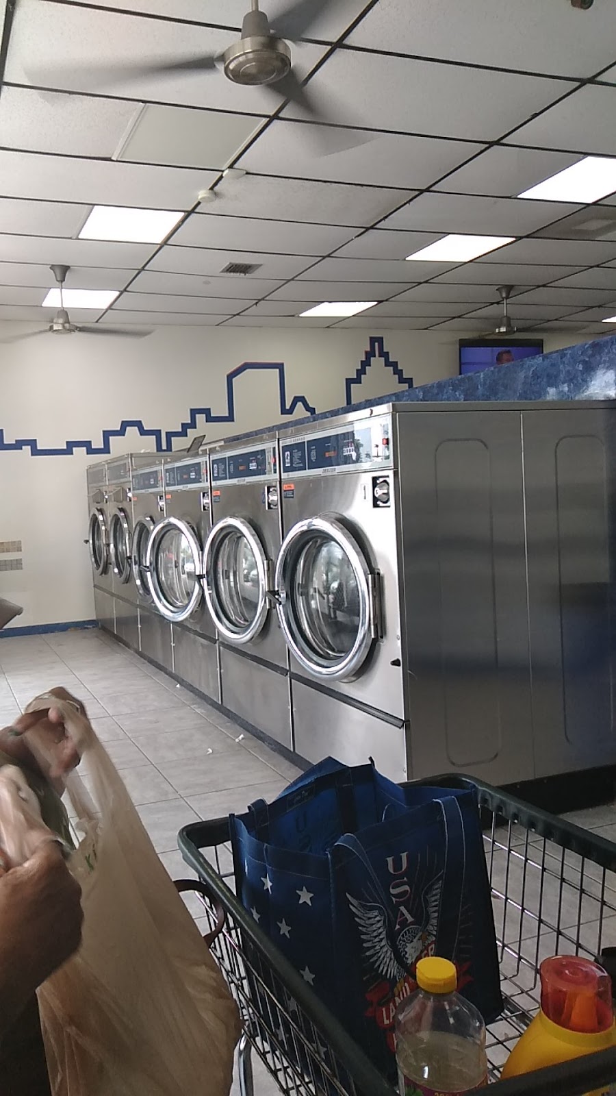 A Classic Laundry Services III Inc | 6320 Miramar Pkwy # D, Miramar, FL 33023, USA | Phone: (954) 367-6567