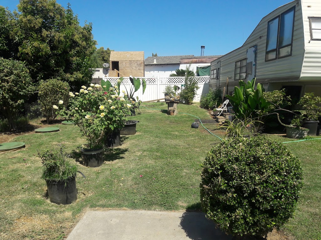 4 N Mobile Home Park | 6912 Lon Dale Rd # 30, Oakdale, CA 95361, USA | Phone: (209) 845-8175