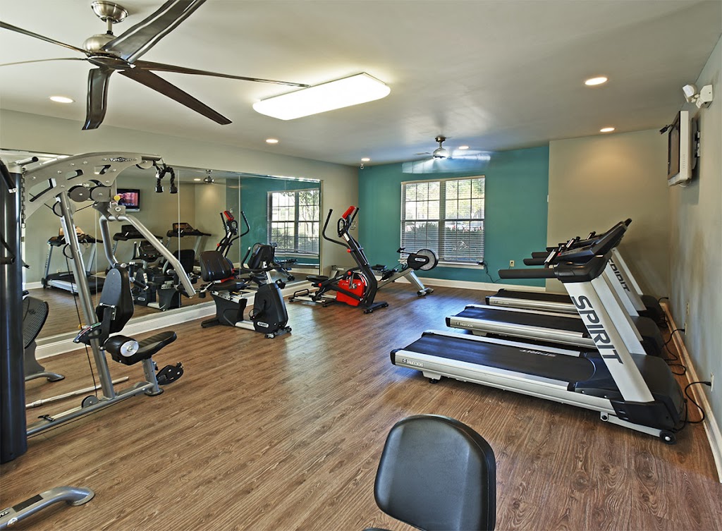 Civic Center East Apartments | 4744 W E Ross Pkwy, Southaven, MS 38671, USA | Phone: (662) 304-3700