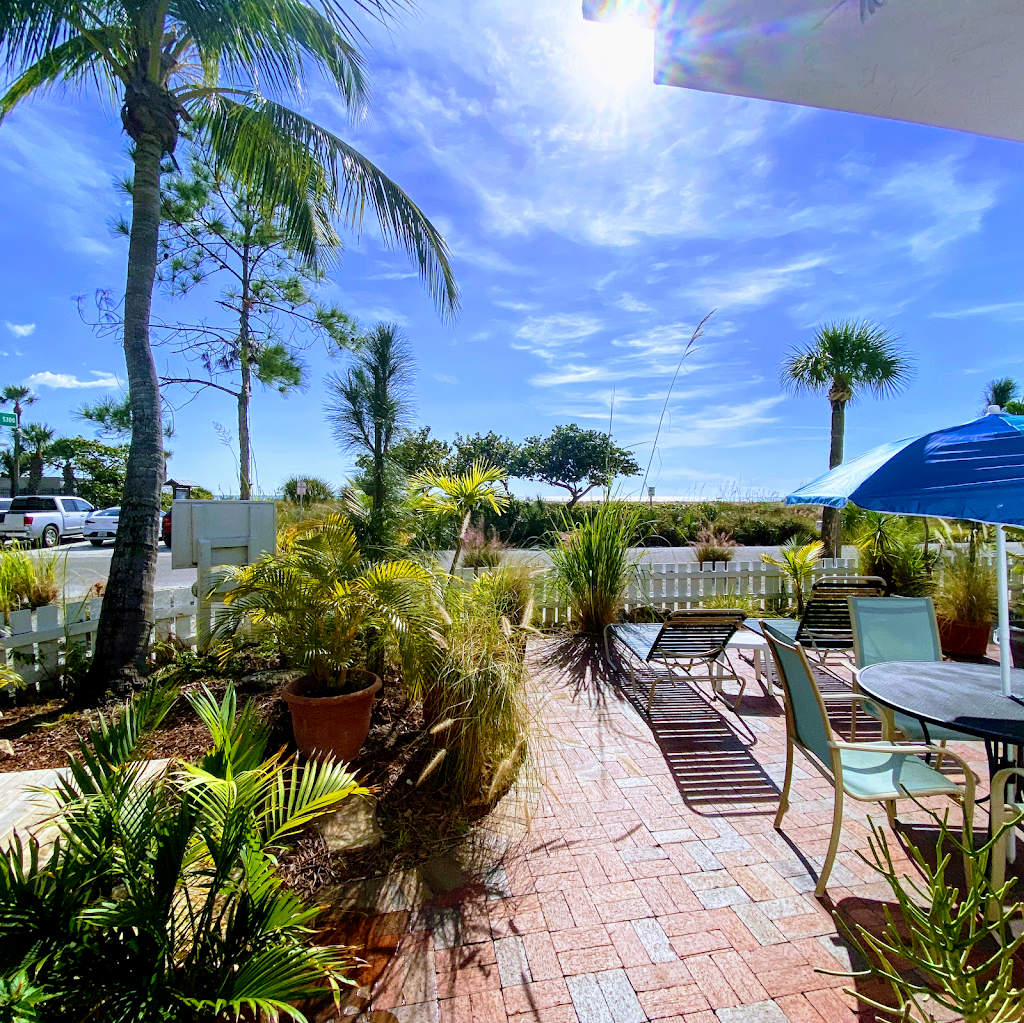 Beach Palms of Siesta Key Village | 153 Beach Road 5302 Avenida Navarra 5306, 5310 Avenida Navarra, Siesta Key, FL 34242, USA | Phone: (888) 941-7368