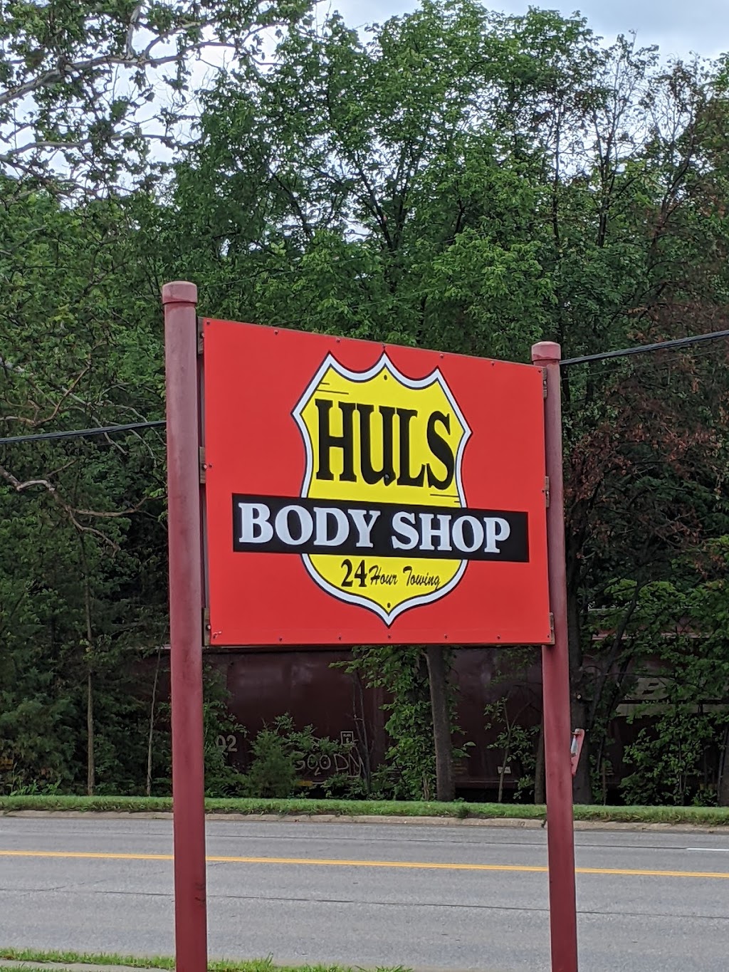 Huls Body Shop, Inc | 1400 S 6th St, Beatrice, NE 68310, USA | Phone: (402) 228-2051