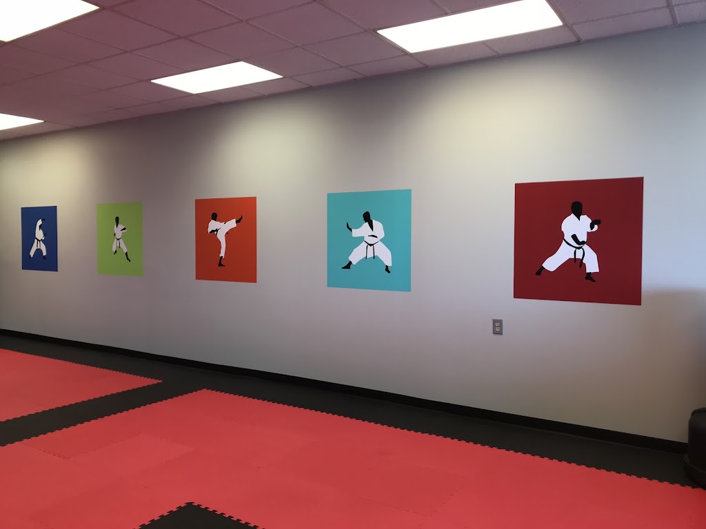 Community Karate Center | 3729 New Town Blvd, St Charles, MO 63301, USA | Phone: (636) 493-6601