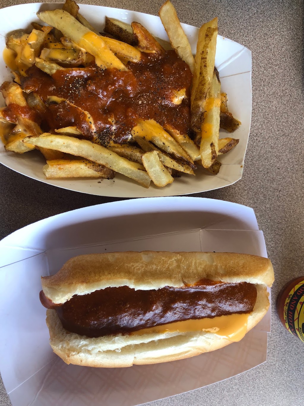 Hot Dog Shoppe | 320 Market St, East Liverpool, OH 43920, USA | Phone: (330) 386-6688