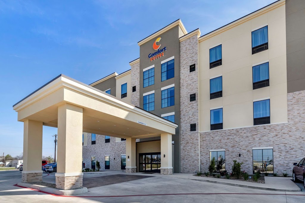 Comfort Suites San Antonio Ft. Sam Houston/Sammc Area | 4630 Hitt Dr, San Antonio, TX 78218, USA | Phone: (210) 314-1005