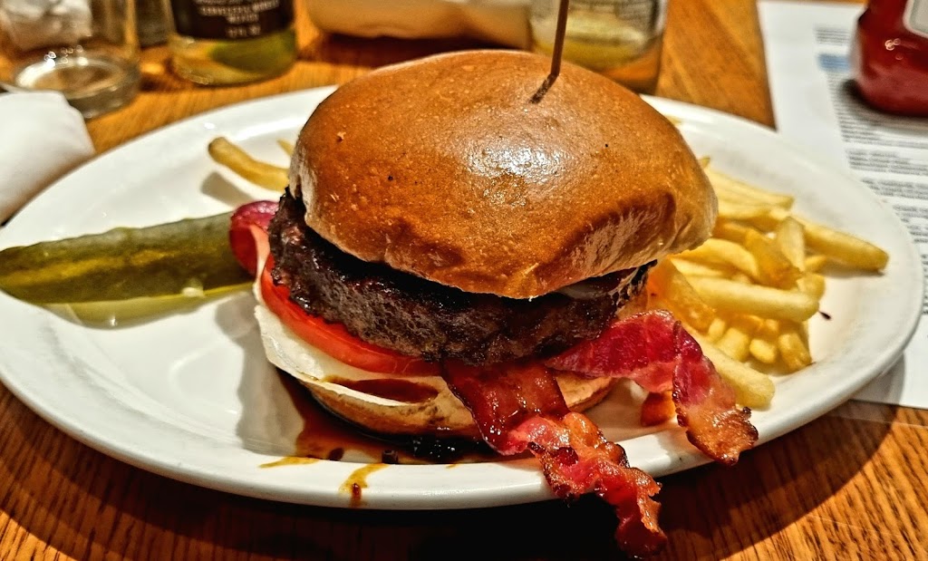 Clubhouse One | 2100 Northwest 42nd Avenue, Miami, FL 33126, USA | Phone: (305) 876-0605
