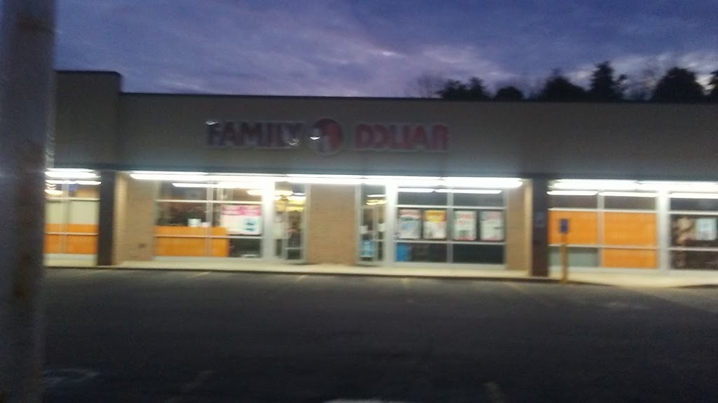 Family Dollar | 661 Wooster St, Lodi, OH 44254, USA | Phone: (330) 661-6443