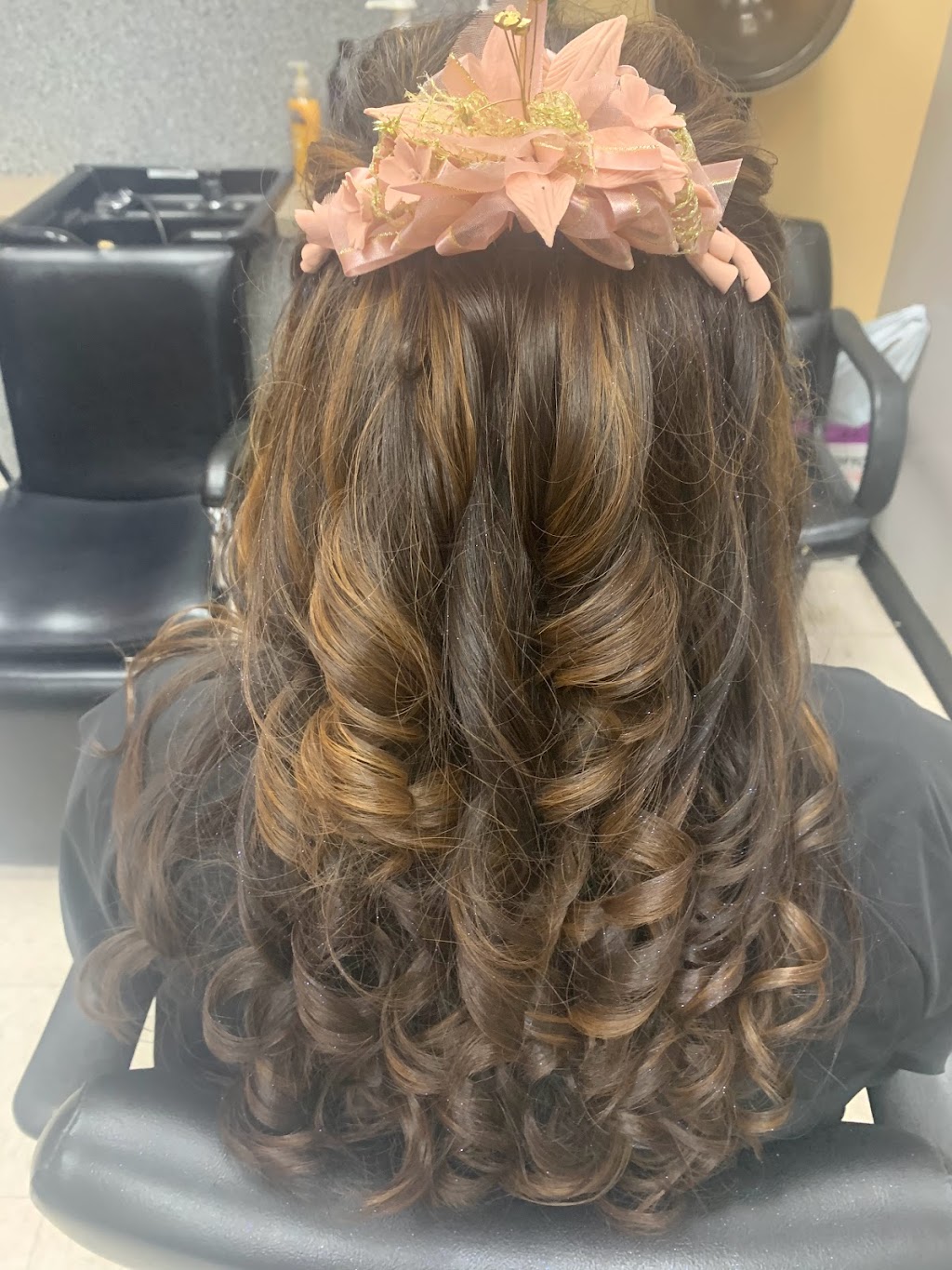 Karla’s salon & barber | 4646 Phelan Rd, Phelan, CA 92371, USA | Phone: (760) 868-9160