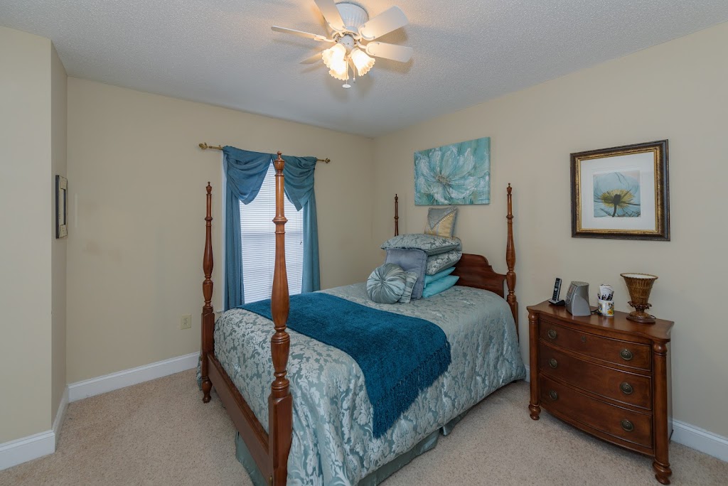 Turnpike Townhome Apartments | 1300 Franklin Turnpike #B1, Danville, VA 24540, USA | Phone: (434) 478-0443