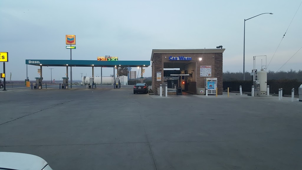 Big Bs Travel Center: Chevron | 1164 N Front St, Earlimart, CA 93219, USA | Phone: (661) 849-2222