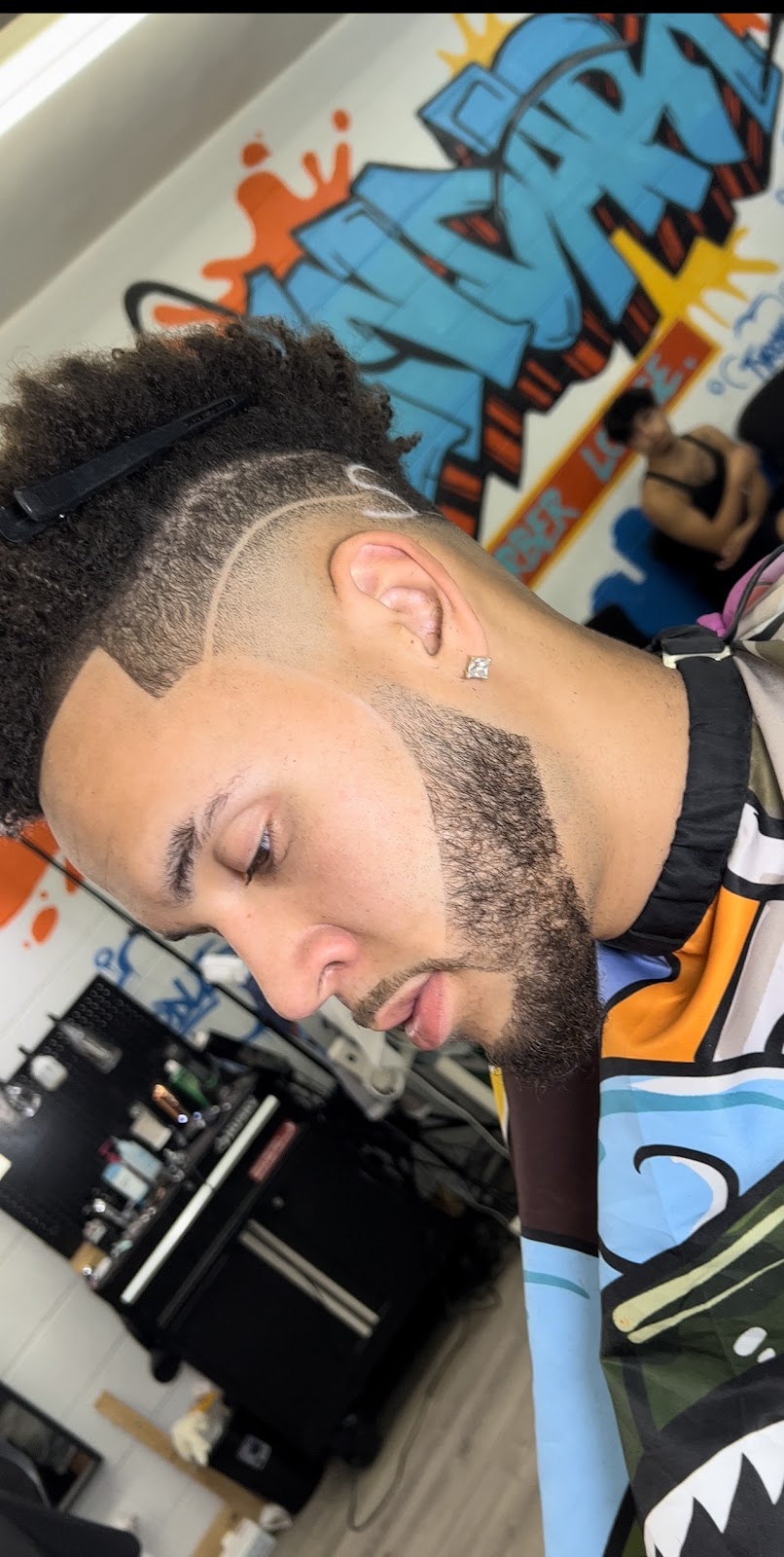 Legendary Barber Lounge Llc | 4611 Allen Rd, Allen Park, MI 48101, USA | Phone: (734) 329-1344