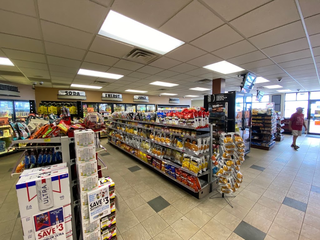 KWIK TRIP #1508 | 100 Industrial Drive, Barneveld, WI 53507, USA | Phone: (608) 924-6278