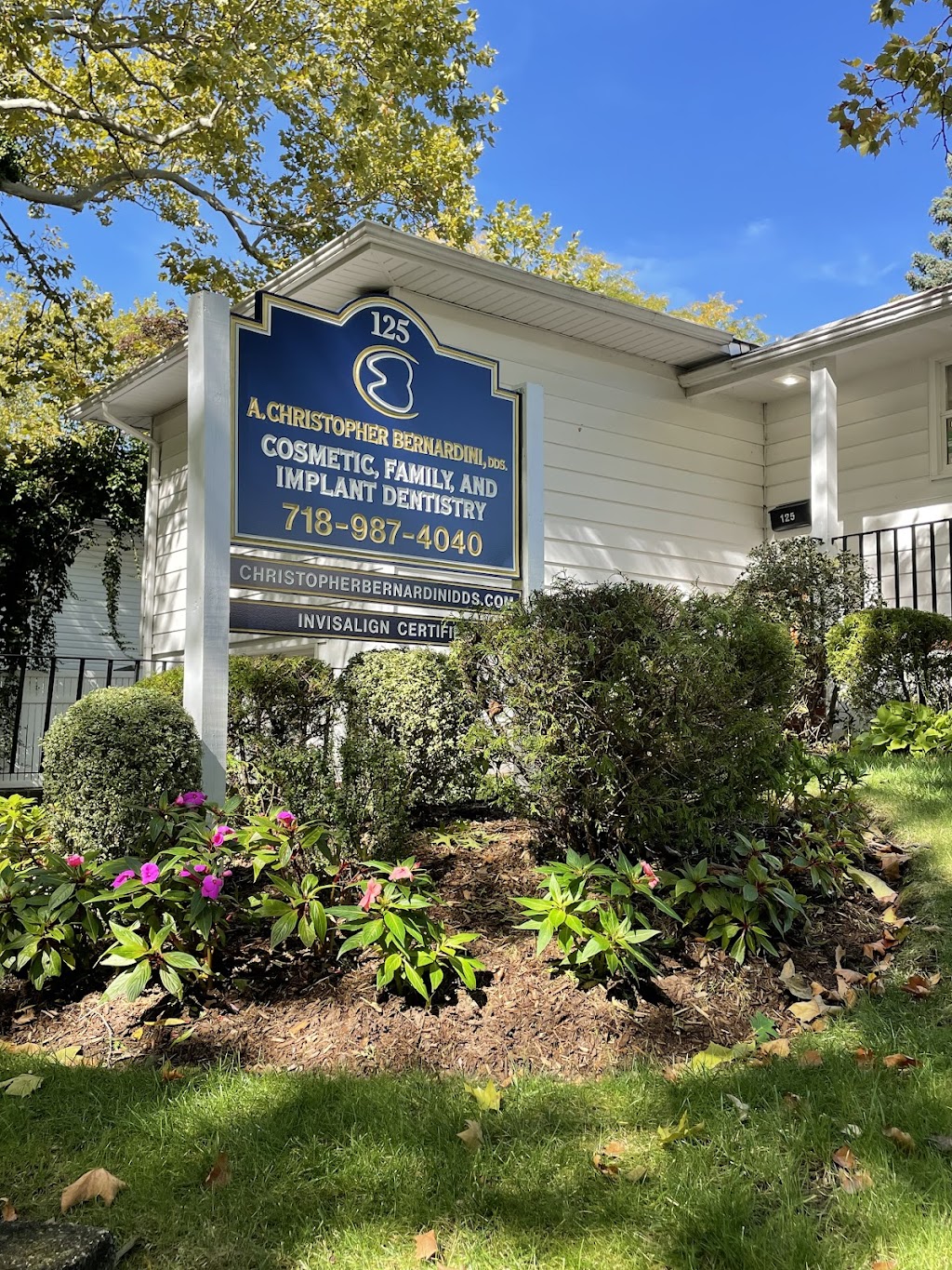 Dentist Staten Island- A. Christopher Bernardini D.D.S. | 125 Old Town Rd, Staten Island, NY 10304, USA | Phone: (718) 987-4040