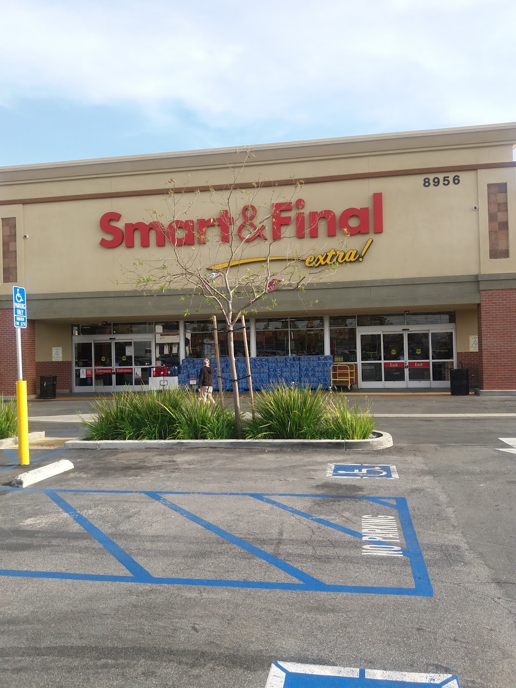 Smart & Final Extra! | 8956 Warner Ave, Fountain Valley, CA 92708, USA | Phone: (714) 847-4072