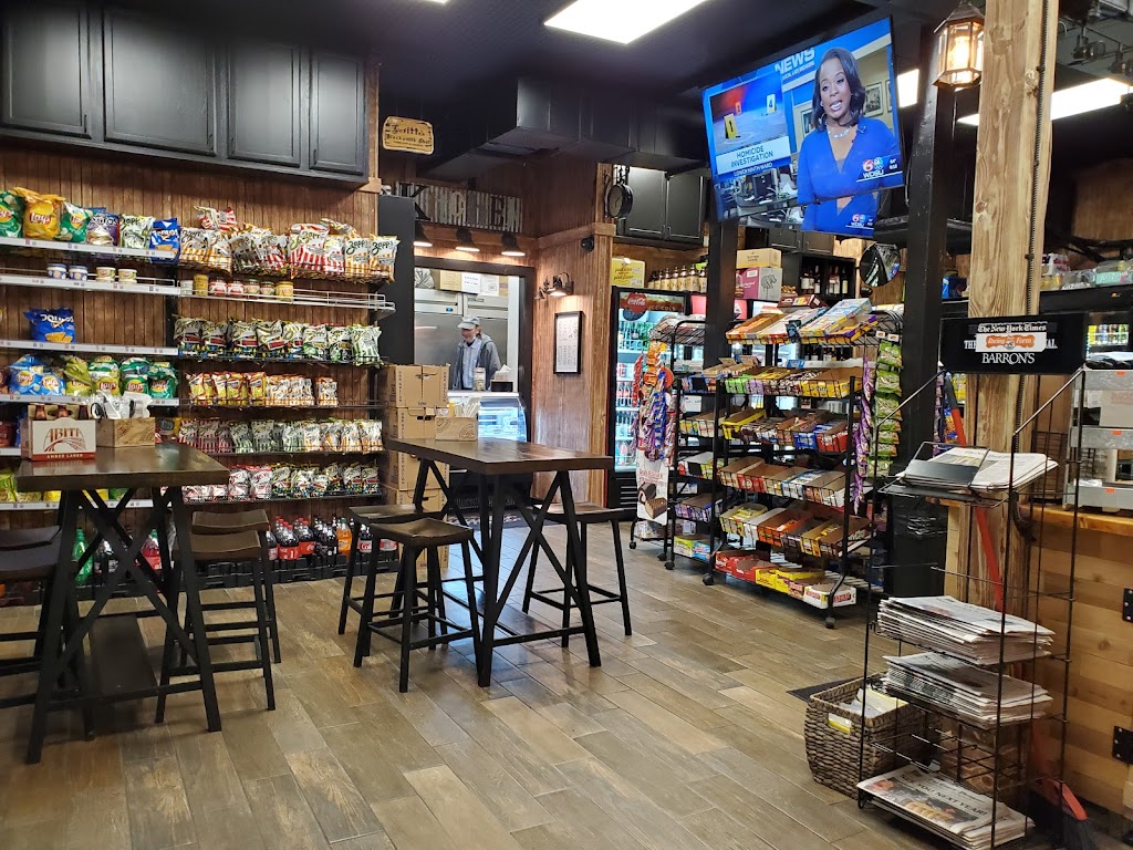 Quartermaster Deli | 1100 Bourbon St, New Orleans, LA 70116, USA | Phone: (504) 529-1416