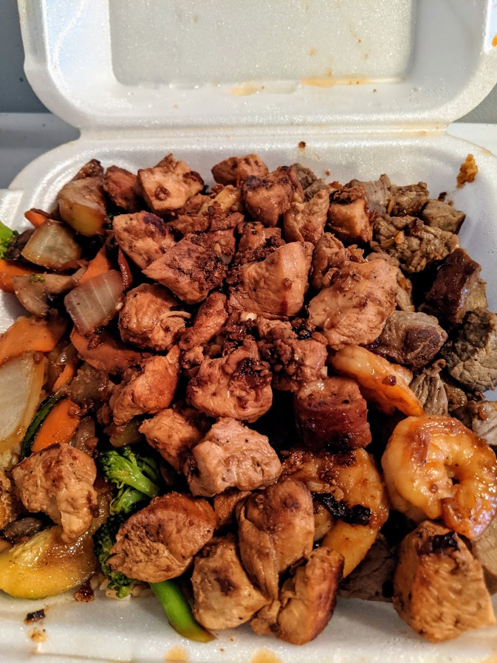 Hibachi Grille | 920 Munroe Falls Ave, Cuyahoga Falls, OH 44221, USA | Phone: (234) 334-0036