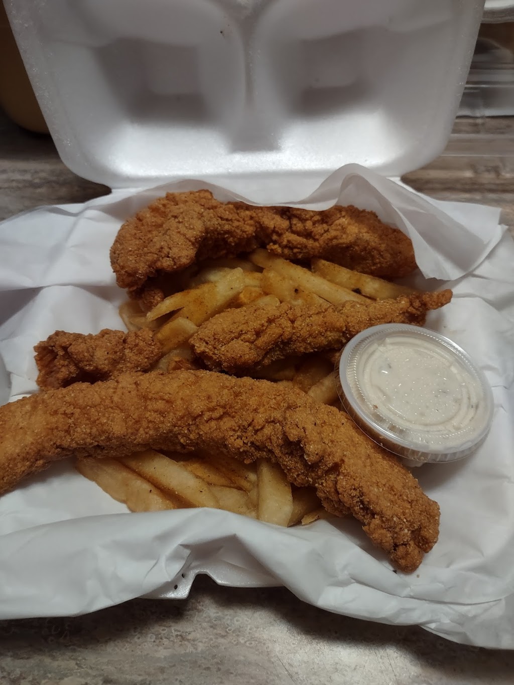 WHITE BOX CHICKEN (IV), LLC | Old Superior Burger, 101 Central Ave, Elgin, TX 78621, USA | Phone: (512) 285-6693