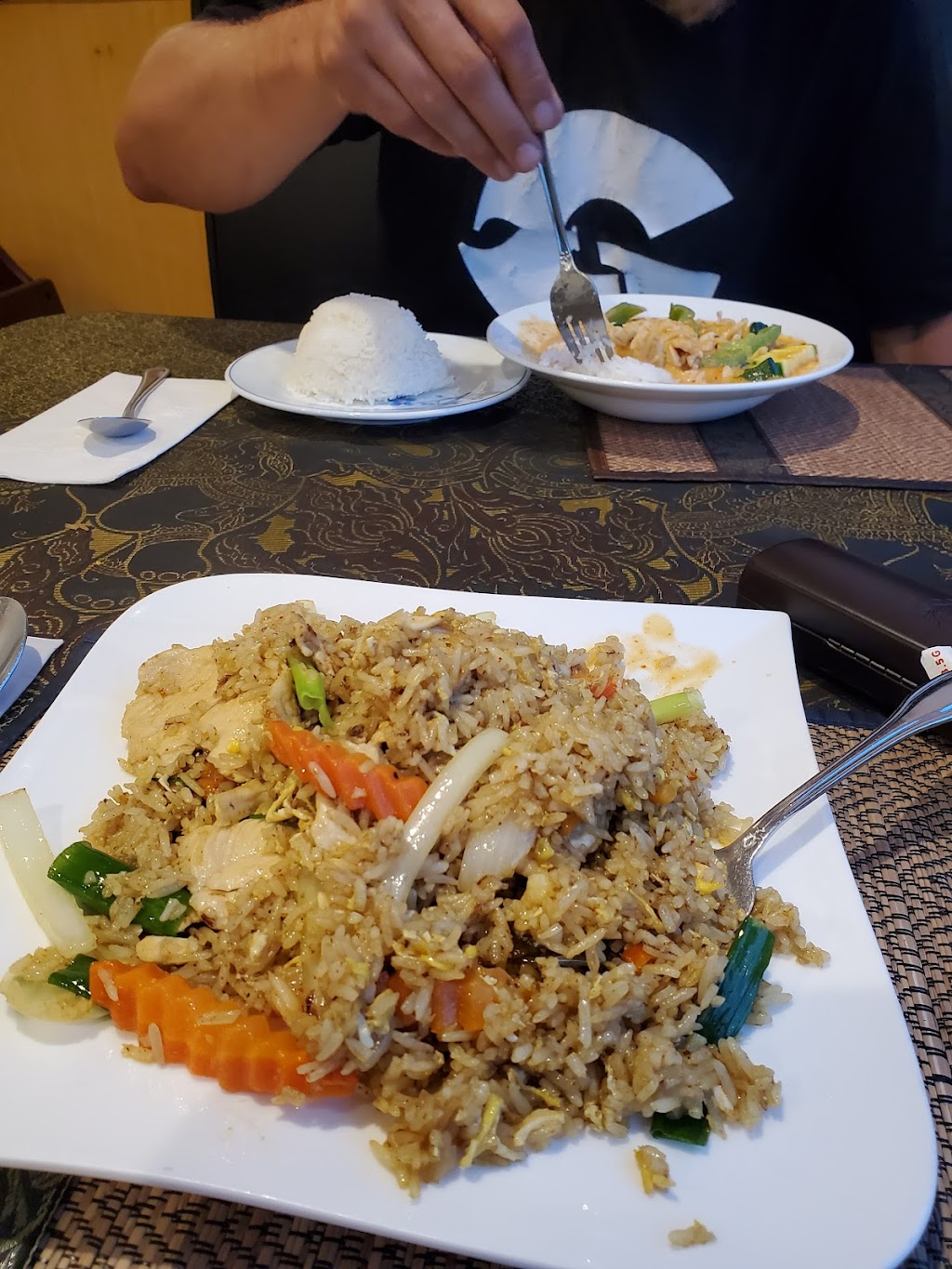 Crazy Thai Restaurant | 1801 7th Ave, Beaver Falls, PA 15010, USA | Phone: (724) 384-1698